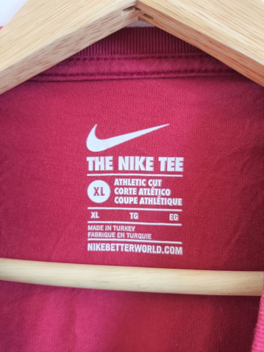 Nike FC Barcelona Crest T-Shirt Size XL