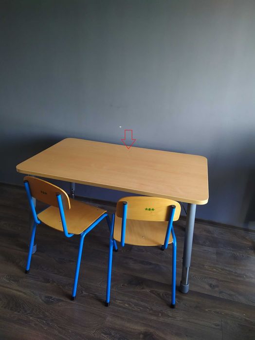 stolik i dwa krzesła dla dziecko