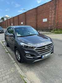 Hyundai Tucson z światłami led