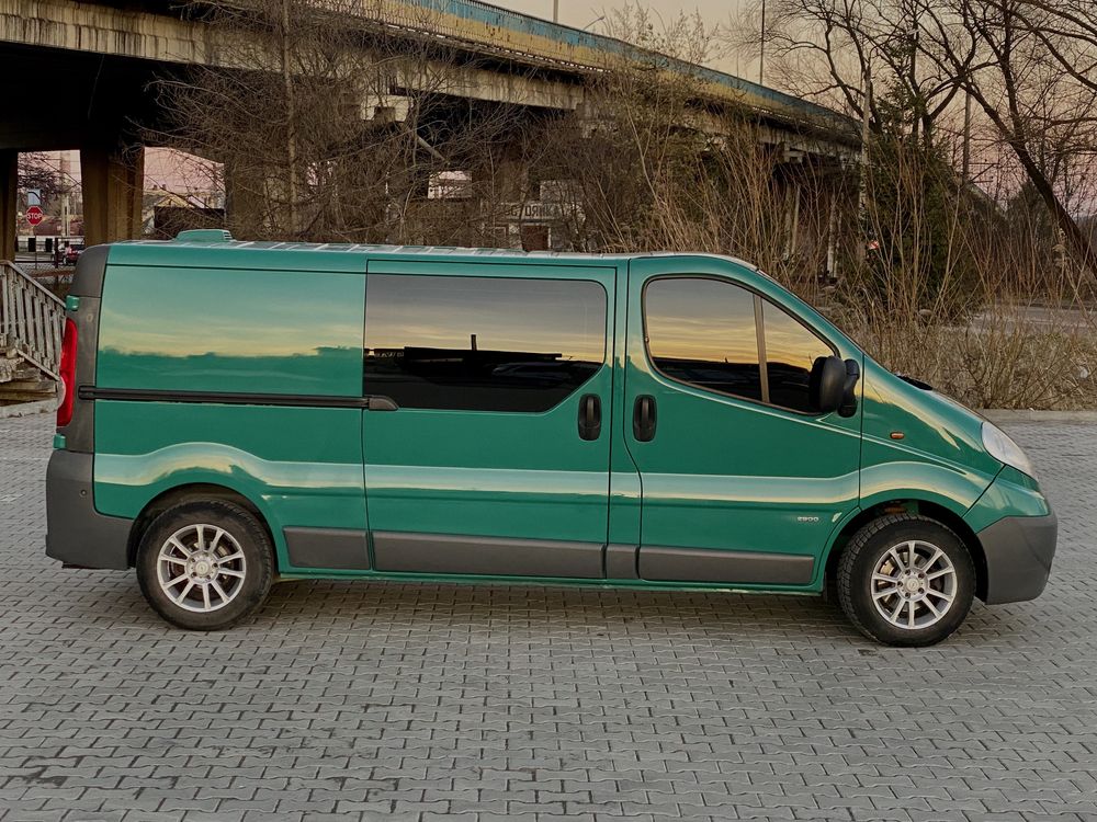 Opel Vivaro 2012