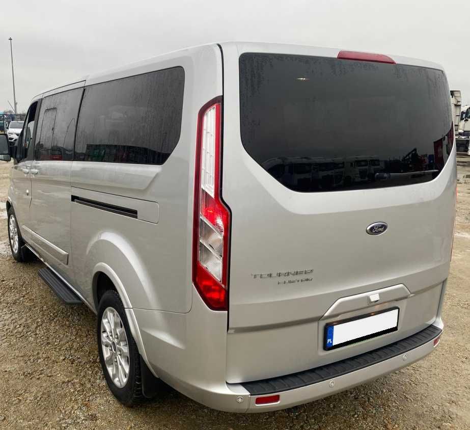 Wynajem samochodu bus 8-osobowy Ford Turneo Custom 2.0 Titanum L2