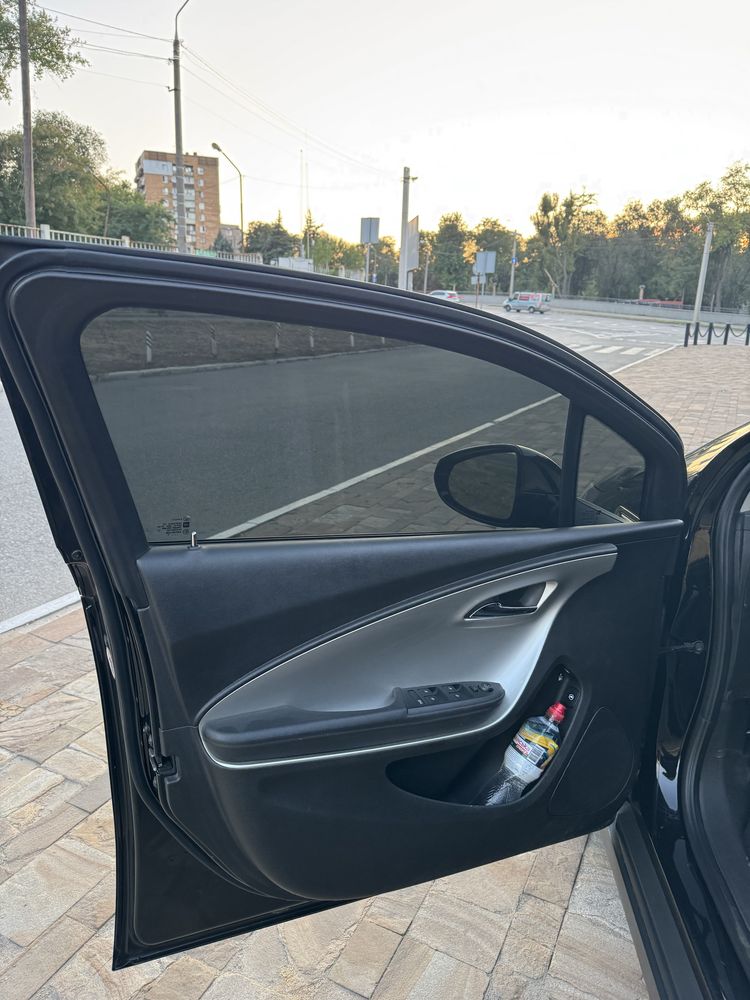Chevrolet Volt 2012г.
