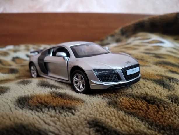 Audi R8 GT  1:43
