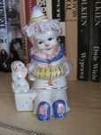 Porcelanowy pajacyk