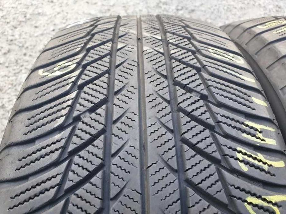 225/55 R17 97H Bridgestone BlizzakLm001 зима 2штуки протектор 5.5-6 мм