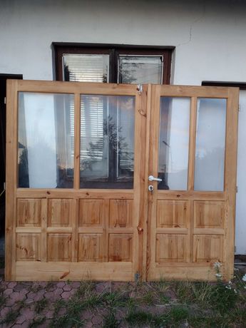 Drzwi garażowe tarasowe drewniane