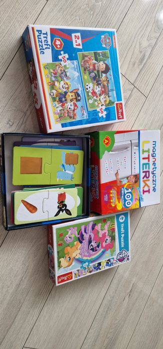 Zestaw puzli, literek magnetycznych, super pamiec