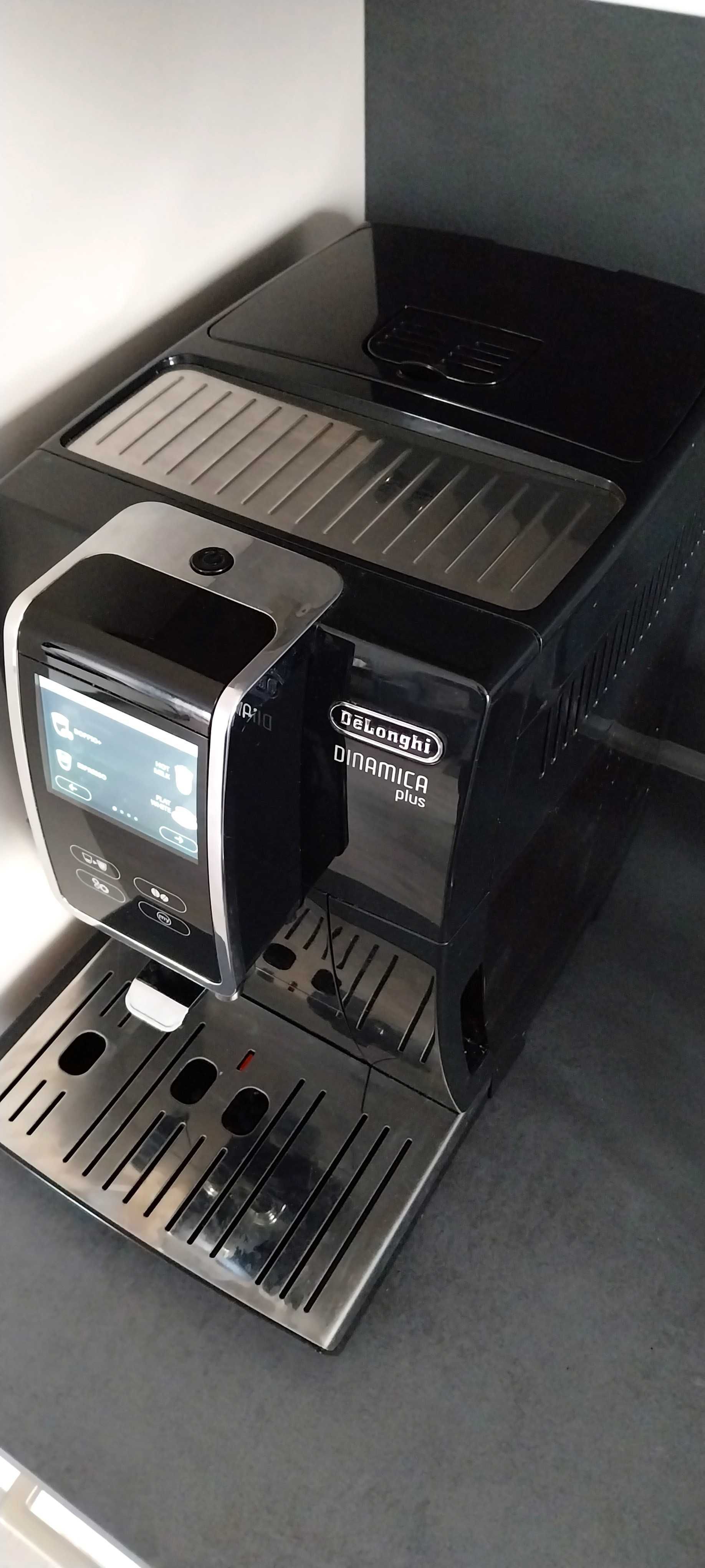Ekspres DeLonghi ECAM 370.70.B