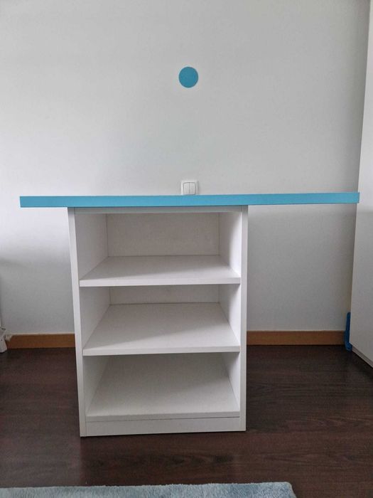 Quarto Completo de Bebé em Excelente Estado – Pronto a Usar