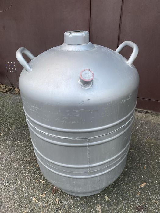 Продам сосуд Дьюара 30 л