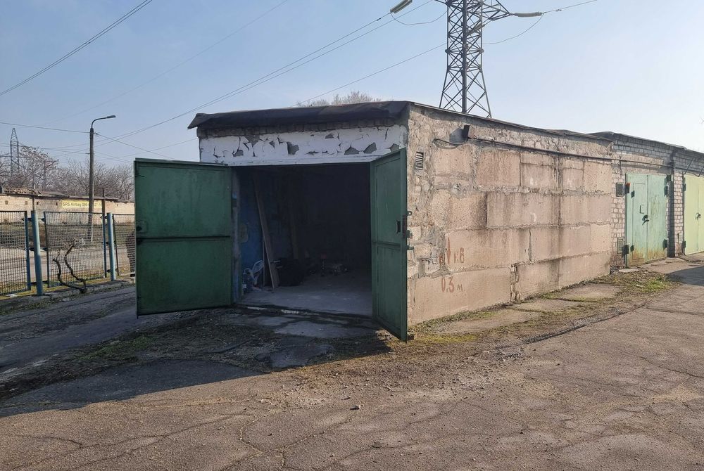 Сдам капитальный гараж 33 кв. м. р-н Металлургов
