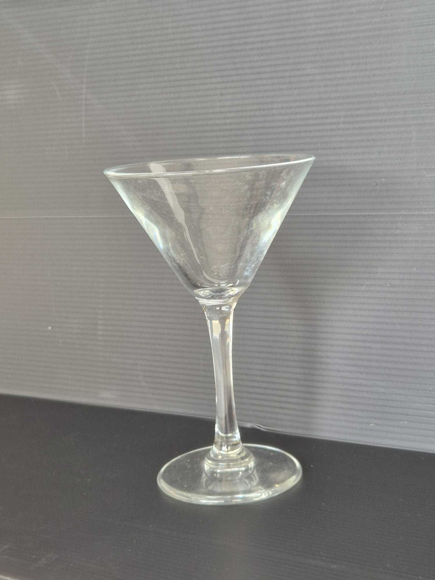 Seis copos de martini