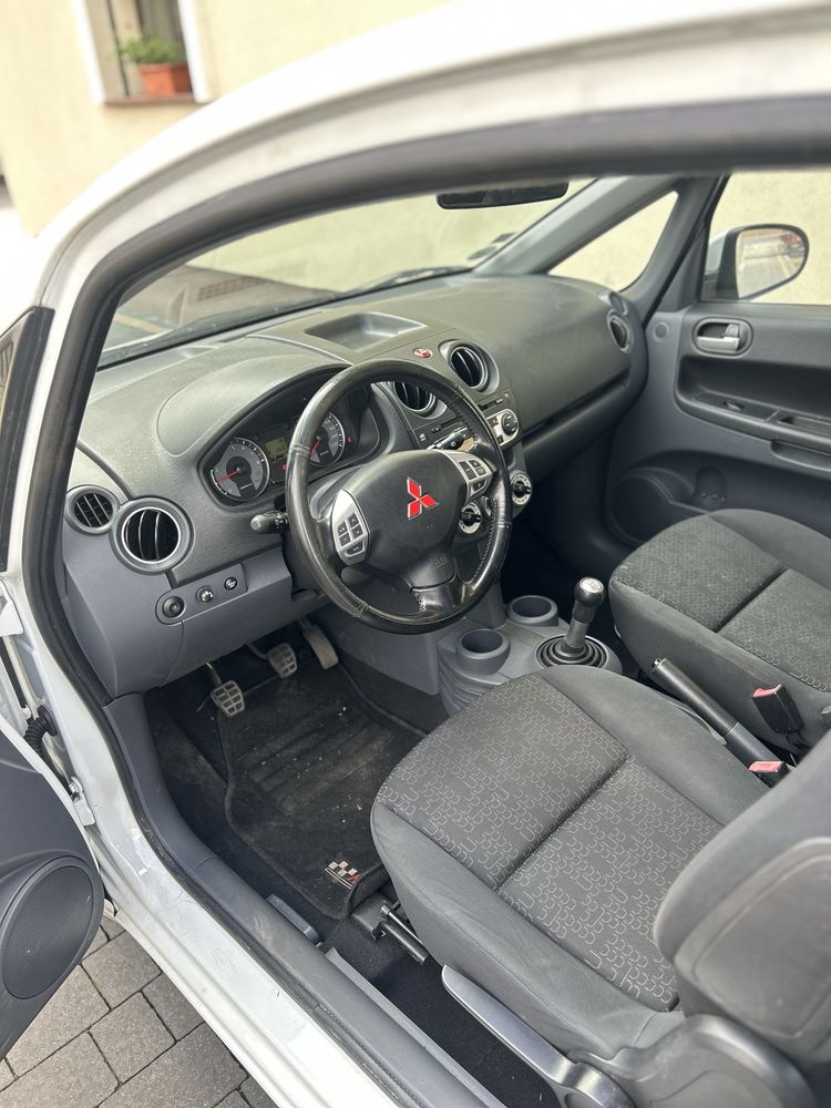 Mitsubishi Colt CZ30