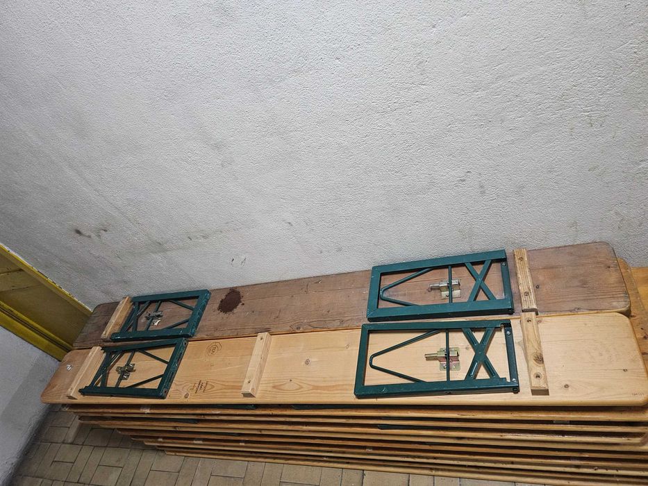 Conjunto de Mesa e Bancos Eventos