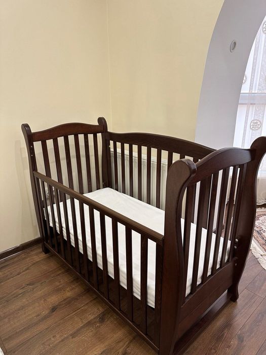 Ліжечко та комод пеленатор Верес