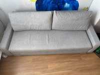 Szara rozkładana sofa z IKEA