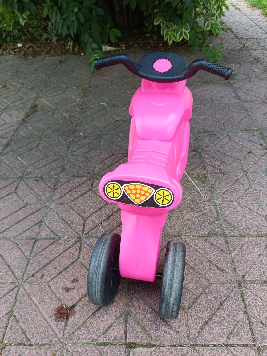 Motor skuter jeździk