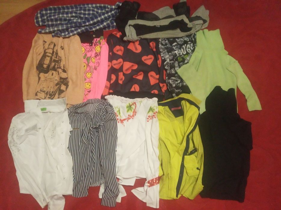 Розпродаж дівчачих  підліткових кофт,блузок,гольфу