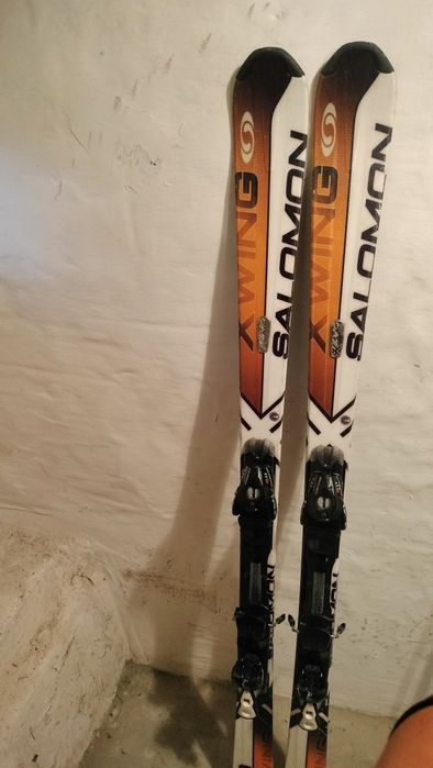 Narty zjazdowe Salomon z zapięciem 158