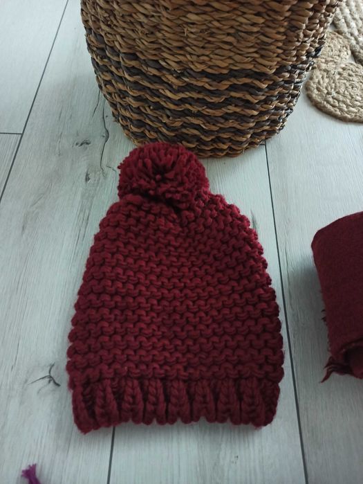 Zestaw czapka i szale