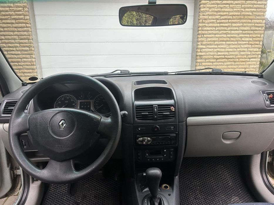 Renault  Clio 2003
