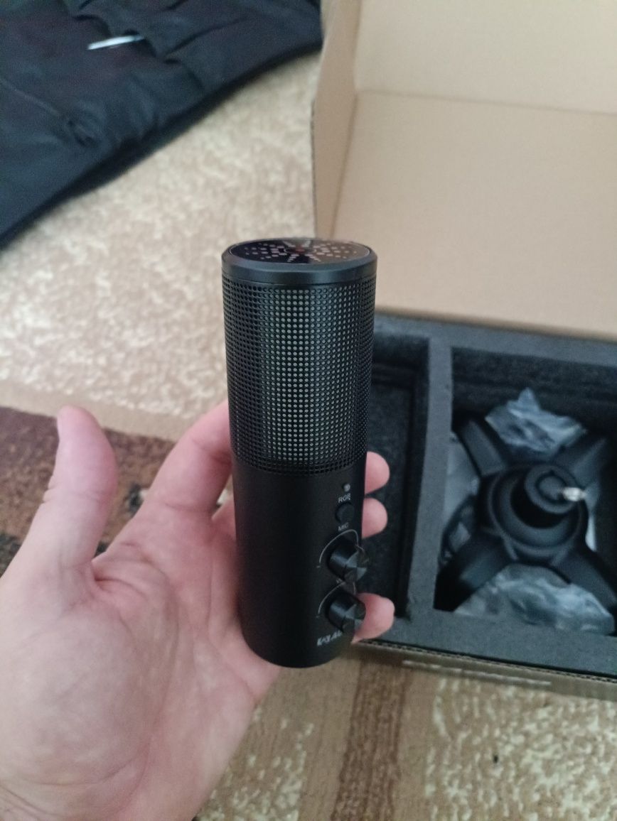 Микрофон игровой конденсаторный для записи AK-9, RGB и шумоподавление