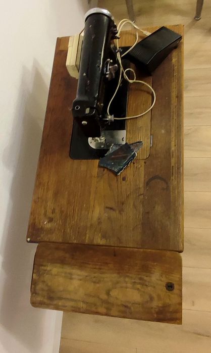 Maszyna do szycia kohler stół