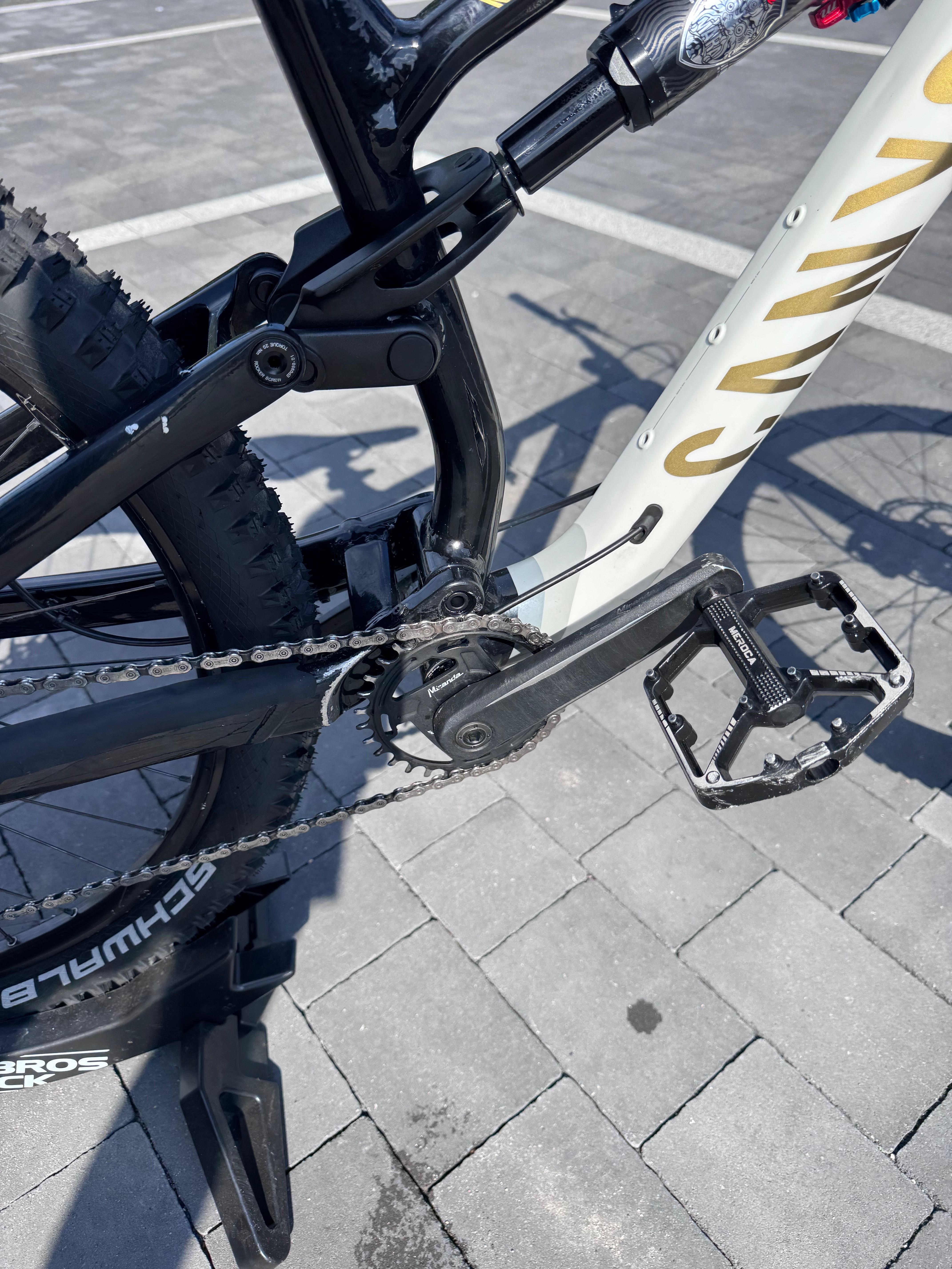 Canyon Young Hero Neuron 2023  XS