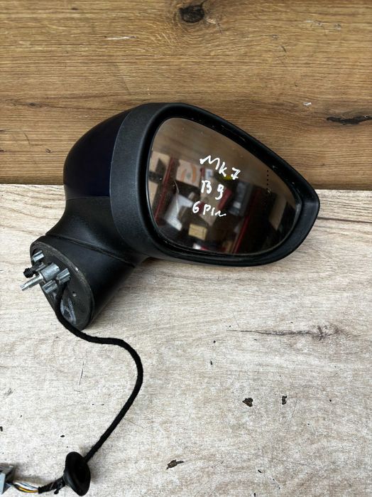 Lusterko boczne prawe Ford Fiesta Mk7 kolor b9