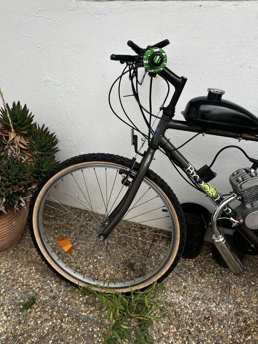 Bike motorizada impecavel