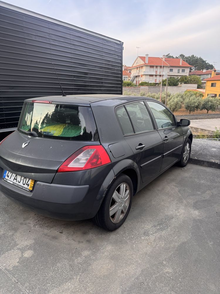Megane com motor avariado