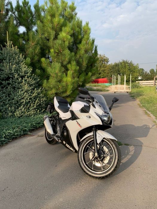 Suzuki GSX-R 250 з документами