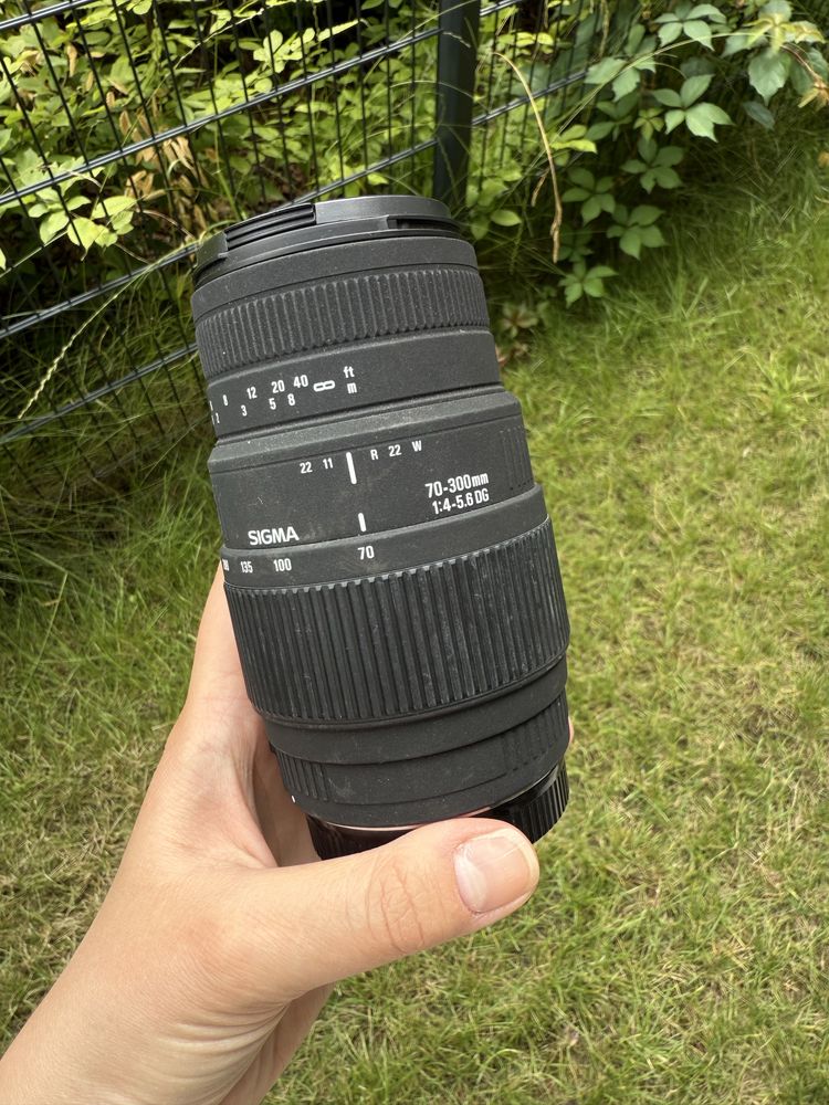Obiektyw Sigma 70-300mm f/4-5.6 DG – uszkodzony AF, makro niestabilne