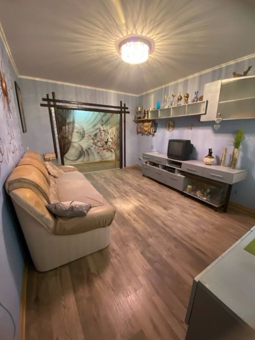 Оренда 3к.кв на вул. Заливна