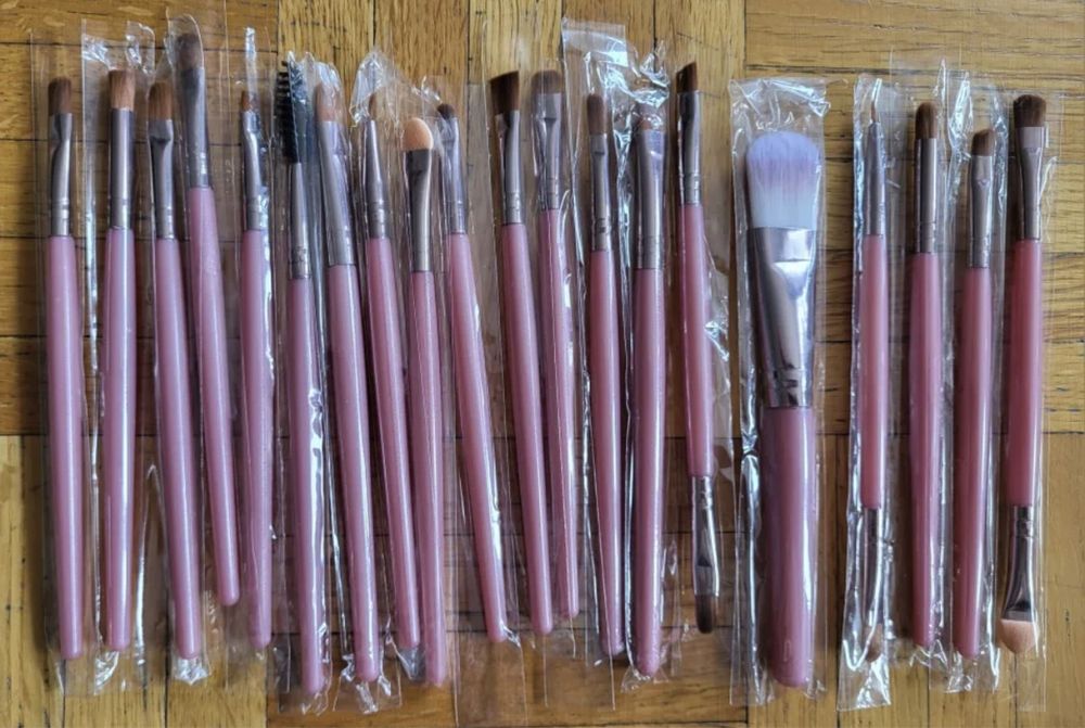 20 pincéis de maquiagem