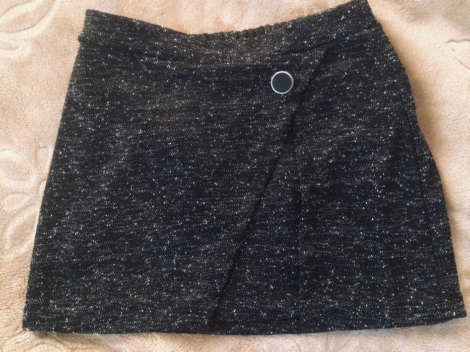 Czarna spódnica mini Terranowa