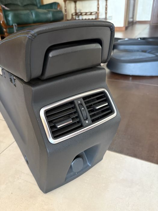 Renault Megane 4 GT boczki drzwi tunel Ambiente