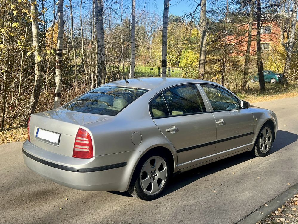 Skoda Superb*2.8v6+LPG*193ps*2004r*Climatronic*xenon*kremowe skóry*