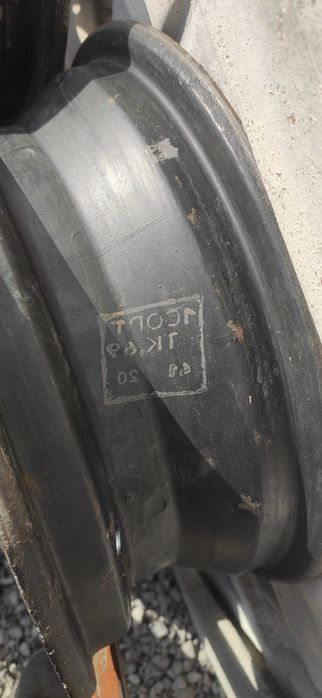 Продам диски на Волгу,УАЗ, РАФ