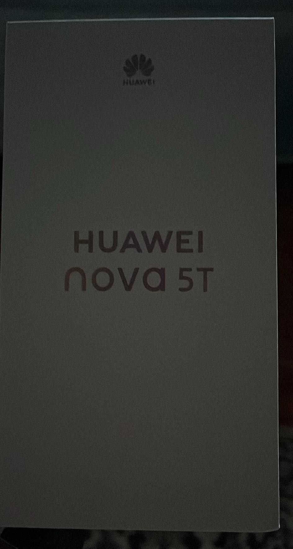 Huawei nova 5T ta em bom estado com capa e plicula de ecram e carregad