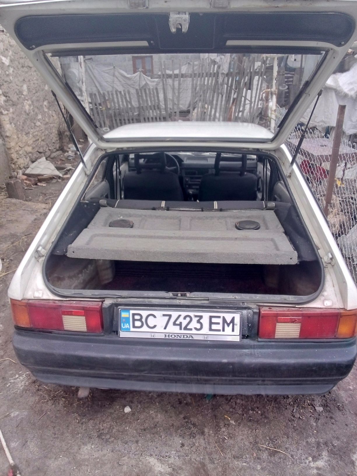 Продаю Москвич АЗЛК 2141