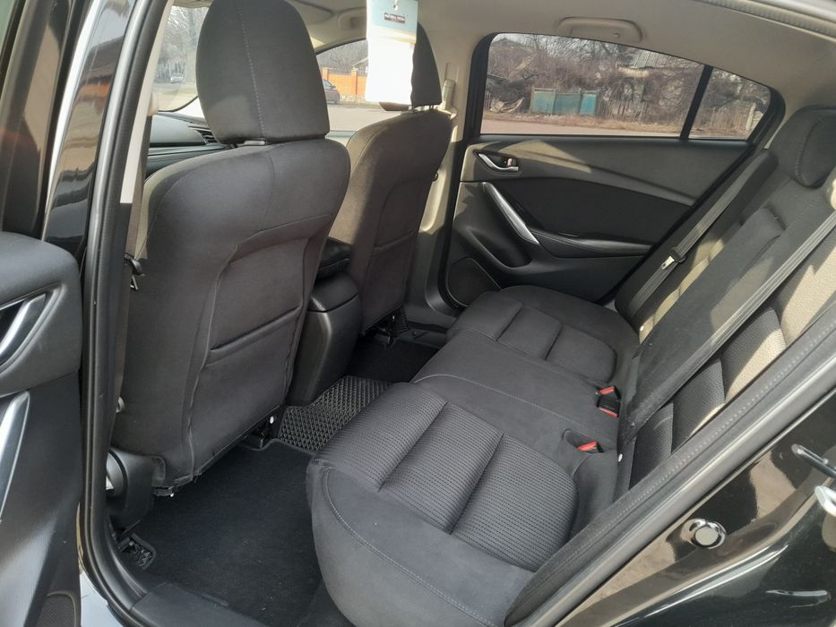 Продам Мазду 6 срочно