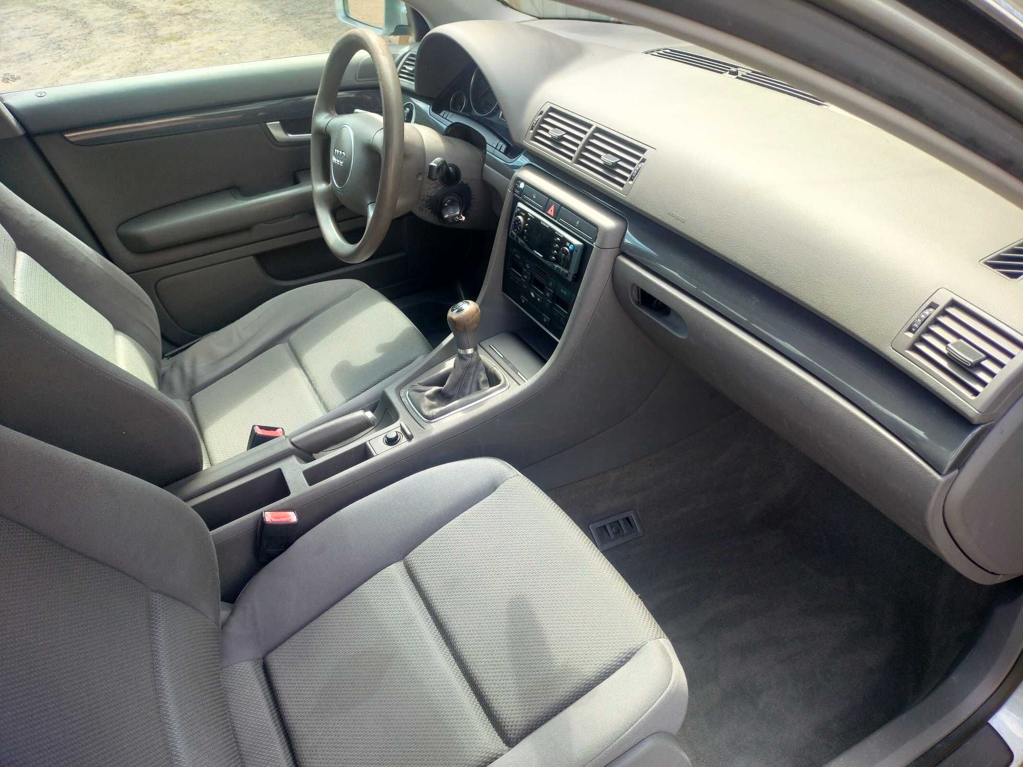 Audi a4 b6 1,9tdi polecam 2002rok