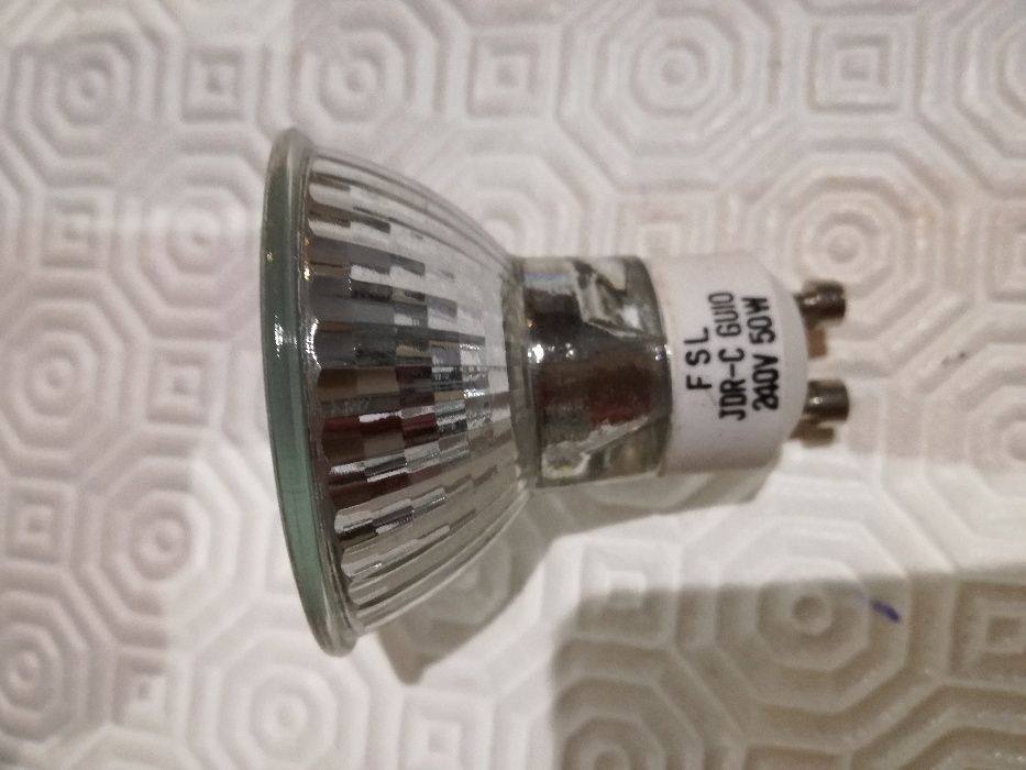 14 Lâmpadas GU10 halogênio+ 5 Lâmpadas halogênio MR 16