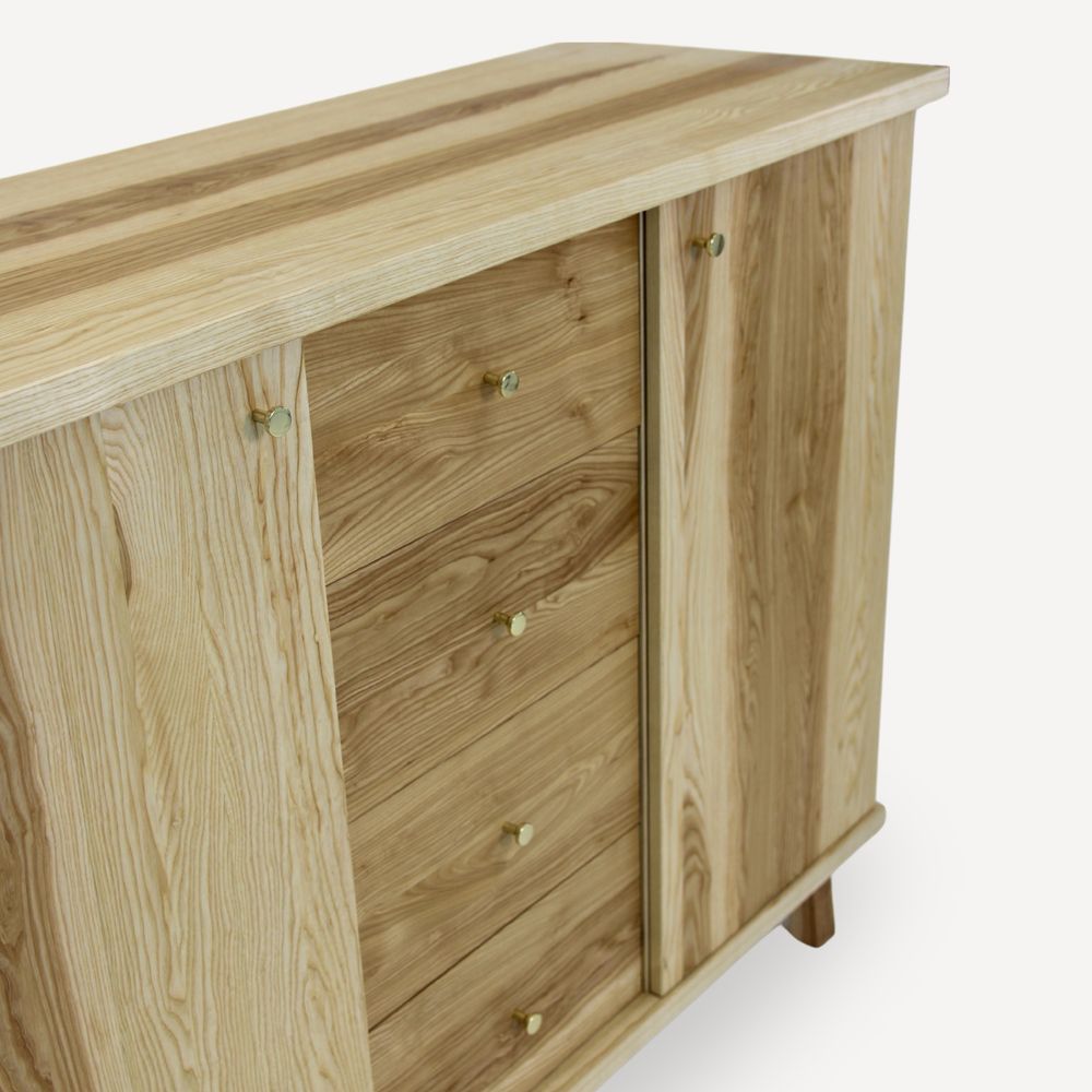 Komoda z litego drewna jesionowego 135 x 45 x 106 cm