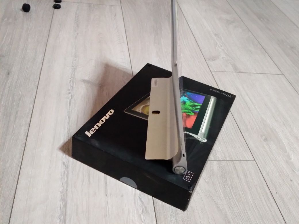 Lenovo Yoga Tablet 2 10.1" LTE SIM FullHD 2/16GB 4x1.86Ghz