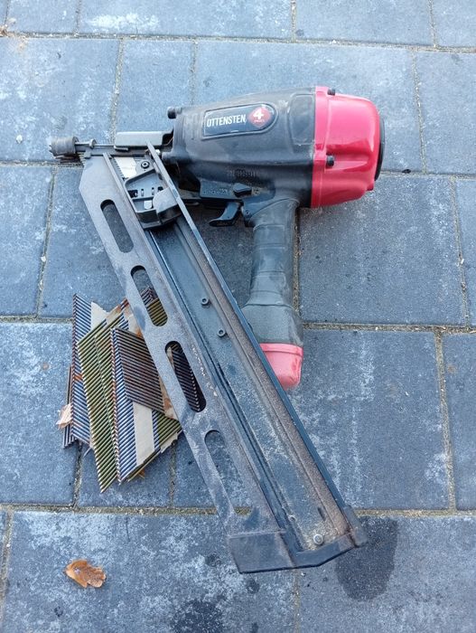 Gwoździarka pneumatyczna 4pro