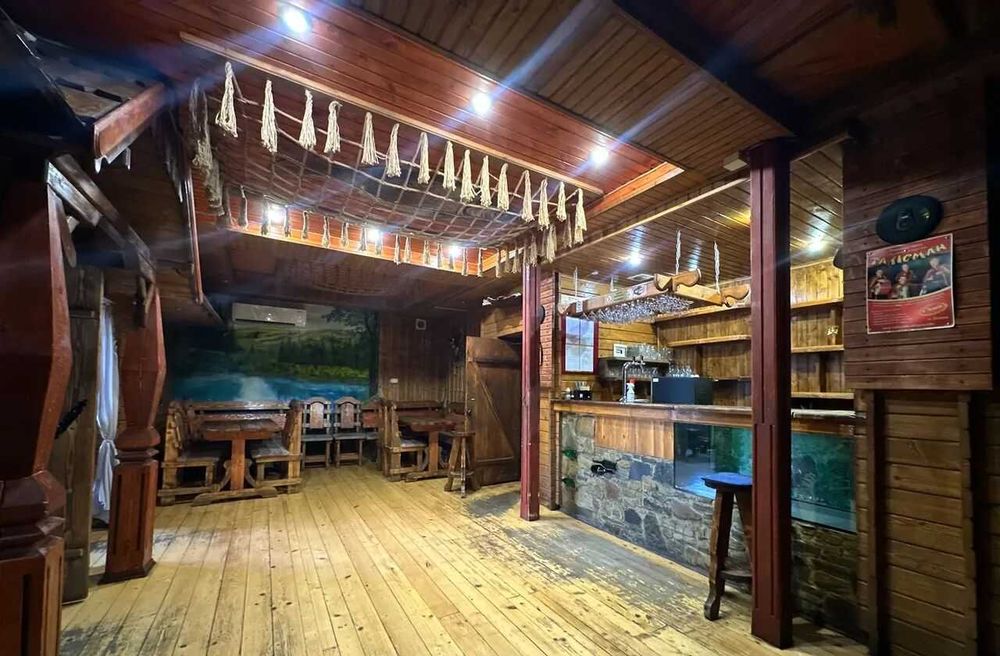 Продаж унікального Відпочинкового комплексу На Озерах