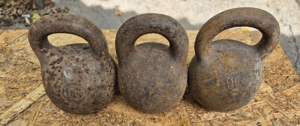 Гири - 10 ф.5ф.  20 кг.  10 кг18 кг. 8кг. 5кг. 2кг.1 кг.