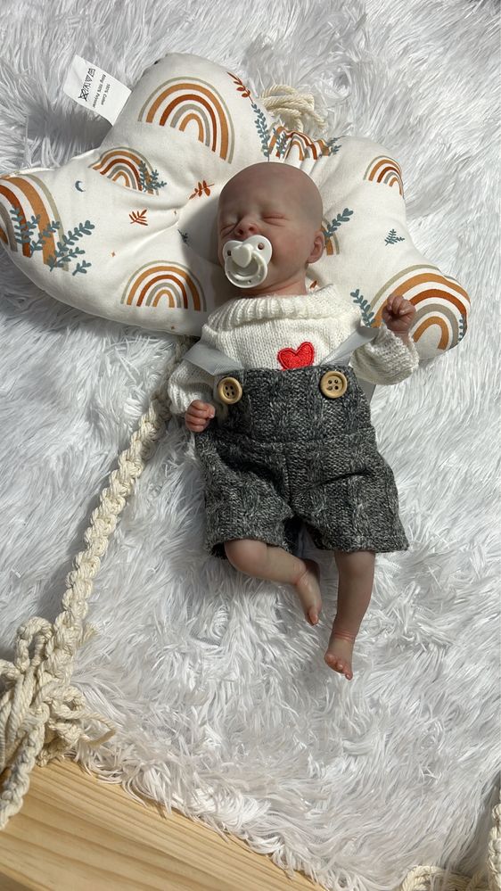 Bebé reborn novo